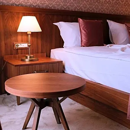 74 Hotel